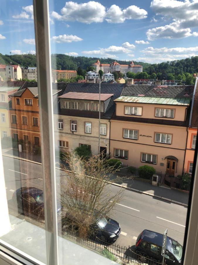 Byt S Krasnou Vyhlidkou Na Hotel Imperial Karlovy Vary Exterior foto